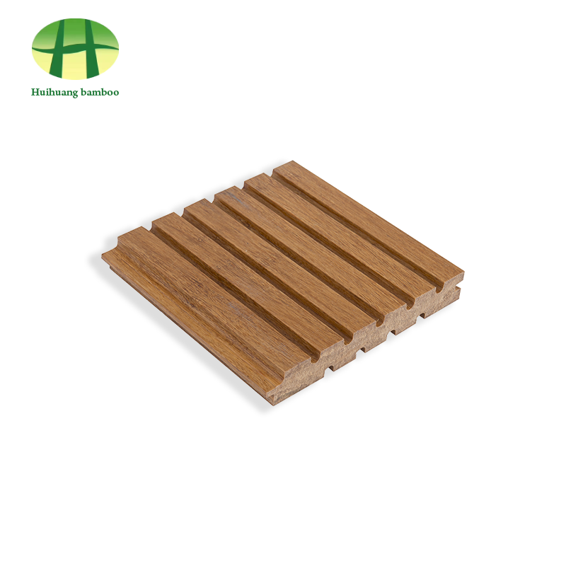 Stort rillet bambusgulv